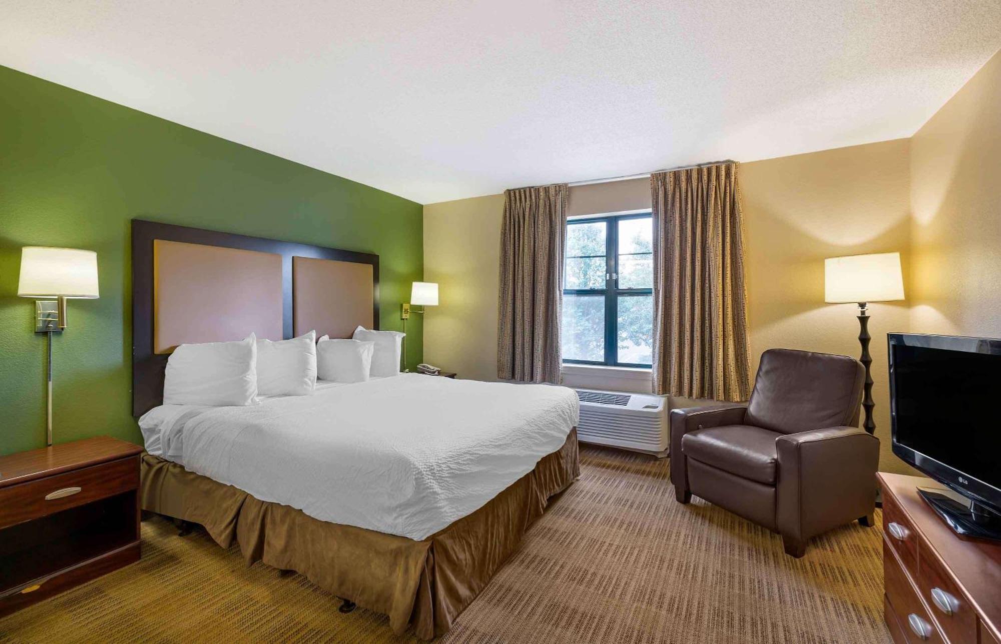 Extended Stay America Suites - Washington Dc Germantown Milestone Екстер'єр фото