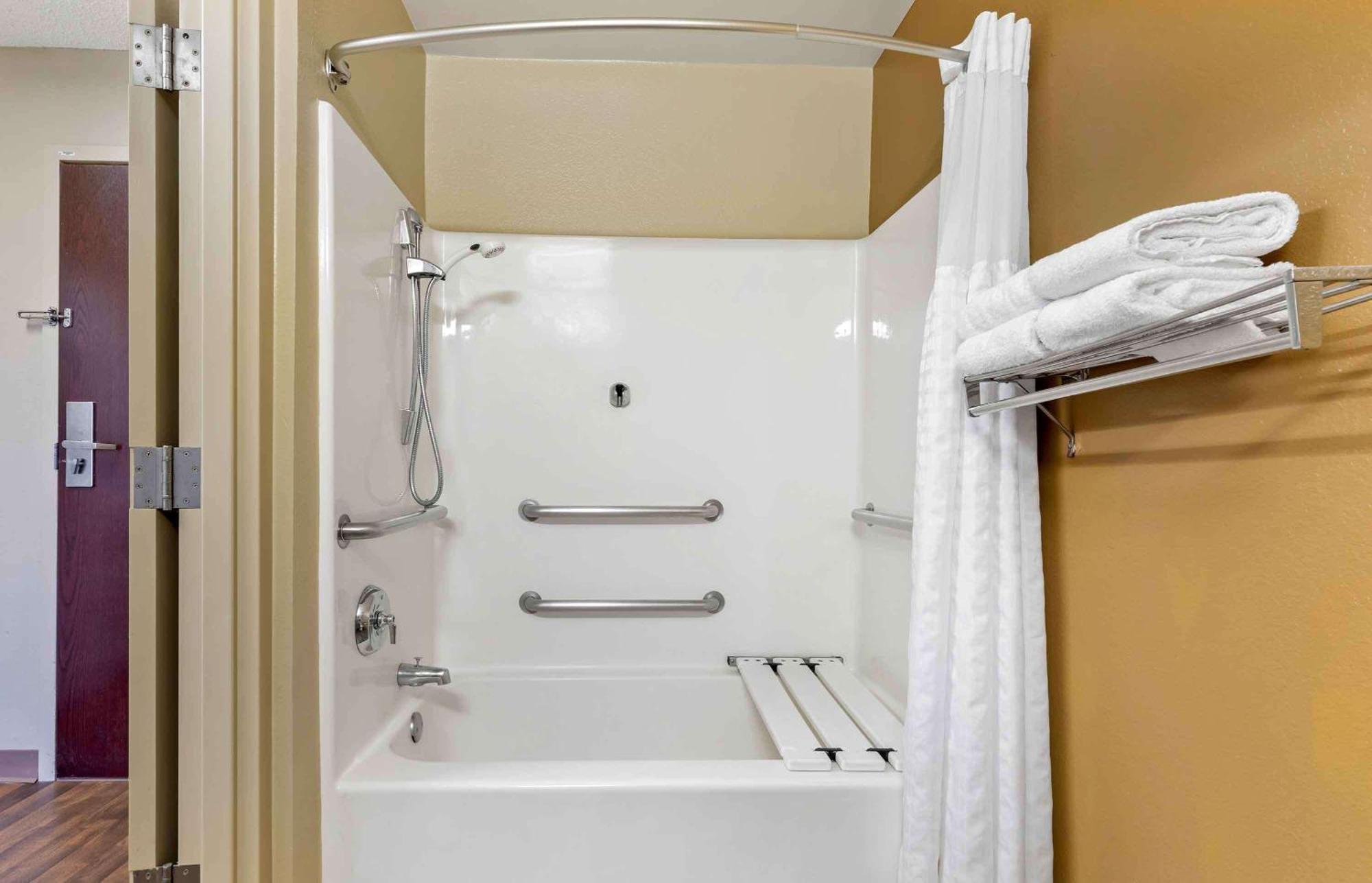 Extended Stay America Suites - Washington Dc Germantown Milestone Екстер'єр фото