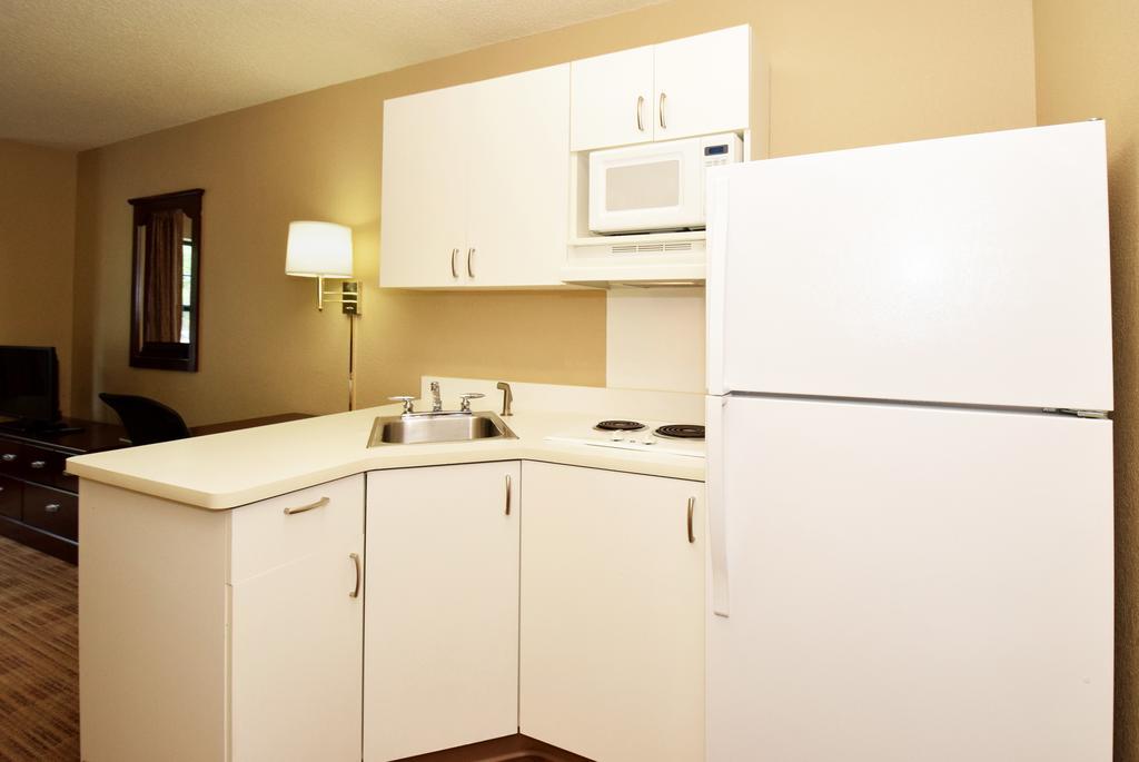 Extended Stay America Suites - Washington Dc Germantown Milestone Екстер'єр фото